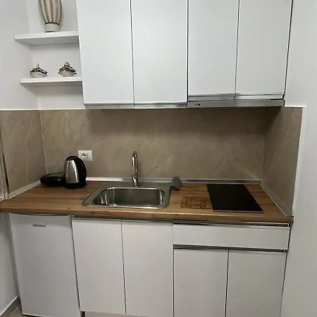 Luani Lejlighed Vlorë